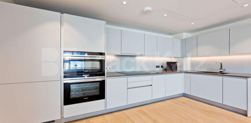 			LET, 2 Bedroom, 1 bath, 1 reception Apartment			 Cascade Court, The Vista's, Battersea Park